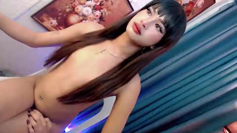 darkxdesire69 online show from January 18, 5:37 am