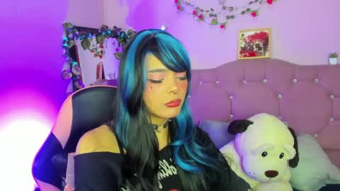 Maki  online show from April 25, 5:33 am