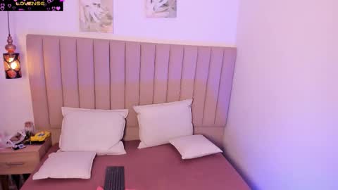 Denisse  online show from February 20, 8:00 pm