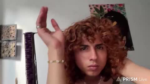 Desidias online show from February 10, 8:05 pm