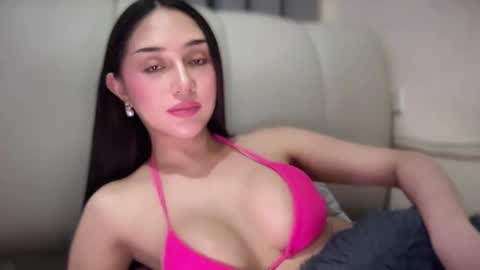 DianaAnders online show from April 25, 1:41 pm