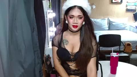 Dior online show from May 23, 3:24 am