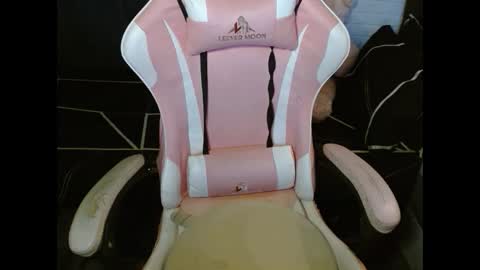 LEXA online show from December 14, 5:08 pm