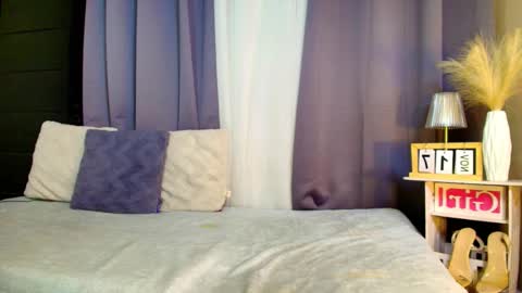 Baby Divina online show from November 16, 6:18 pm