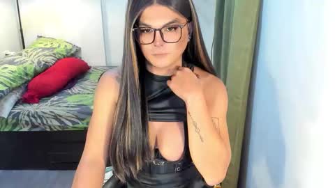 ANGELA online show from April 29, 8:15 pm