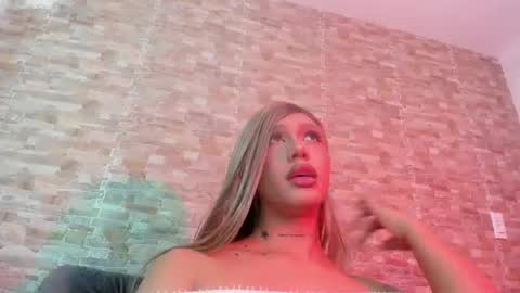 dreams_chloe online show from June 23, 6:10 am