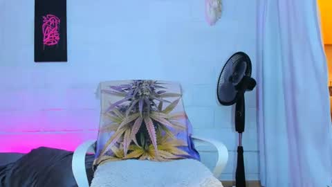 drippyorlove online show from July 14, 8:25 pm