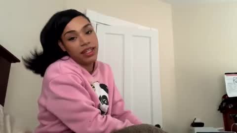 Snapshot of dynasty313 chatting on February 18, 7:10 pm Dynasty online show from February 18, 7:10 pm