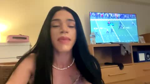 Snapshot of dynasty313 chatting on October 21, 1:20 am Dynasty online show from October 21, 1:20 am