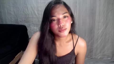 Snapshot of elenacum chatting on October 22, 3:36 pm elenacum online show from October 22, 3:36 pm