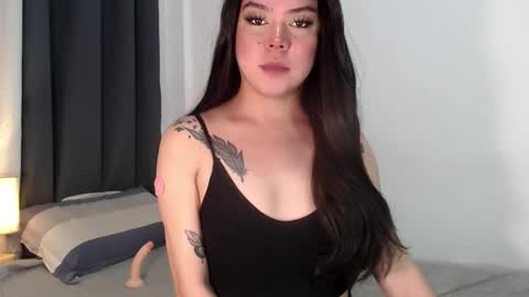 Elise online show from February 5, 11:15 am