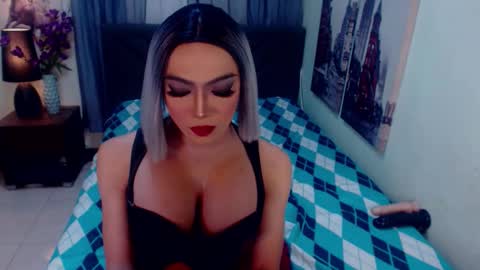 Emerald online show from March 18, 5:19 am