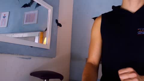 emily_castillo1_ online show from November 30, 11:45 am