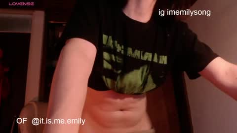 emily_pearl_ online show from June 19, 10:24 pm