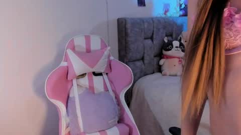 Emily. online show from April 25, 12:14 am
