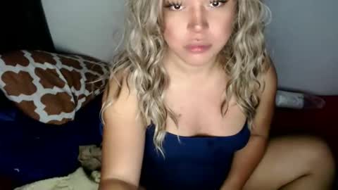 YourDreamGirl Emma  online show from December 14, 9:04 am