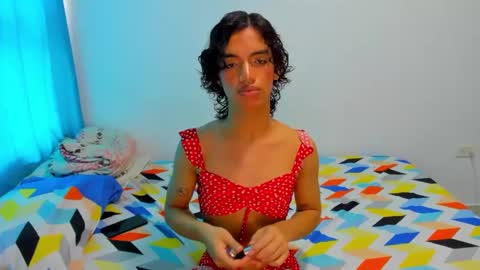 Snapshot of engel20042001 chatting on December 23, 3:55 pm engel20042001 online show from December 23, 3:55 pm