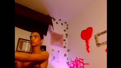 engel20042001 online show from November 1, 6:38 pm