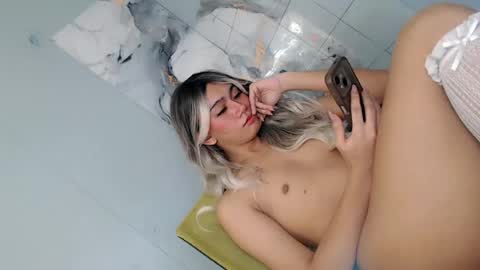 esmeralda28x online show from June 23, 3:25 am