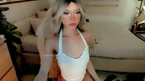 euphoric_goddess online show from July 15, 2:22 pm