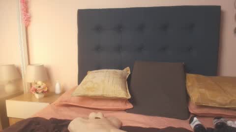 DAYANITA online show from April 25, 7:11 pm