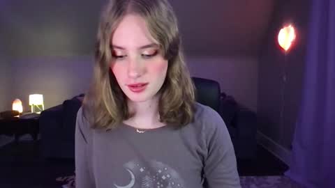 Evie3 online show from December 12, 6:47 am