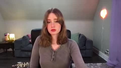 Evie3 online show from January 4, 7:13 am