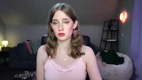 Evie3 online show from February 18, 12:04 am