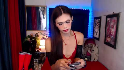 KaT online show from December 5, 5:08 pm