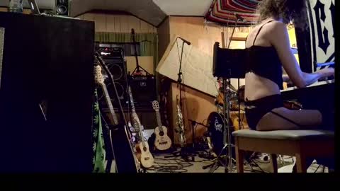 fairy_moan online show from May 6, 7:04 am