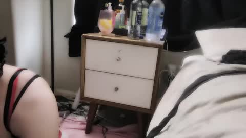 this is justice tricia a bigelow. she was fucking my husband tom girardi online show from April 27, 9:24 pm