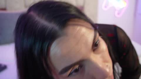 fernanda_thail_ online show from April 28, 2:27 am