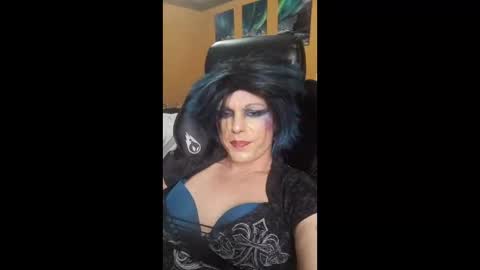 Selenaironside online show from December 16, 11:37 am