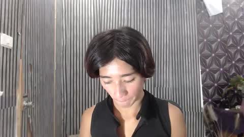 fiona908995 online show from February 14, 2:13 pm