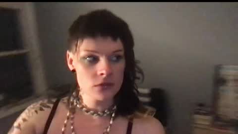 Snapshot of forthedolls chatting on September 13, 5:35 am forthedolls online show from September 13, 5:35 am