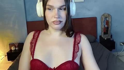 I am franzeva  online show from March 28, 10:06 am