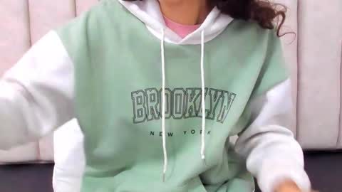 FreyaMoller  online show from March 18, 7:24 pm