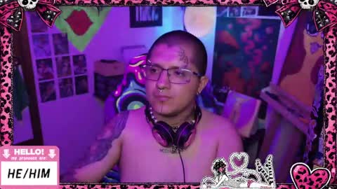 Kevin online show from April 26, 2:31 am