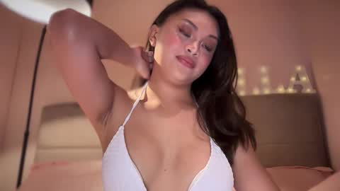 ella online show from April 29, 6:03 pm