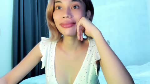 fuckingsexy143 online show from June 22, 3:25 am