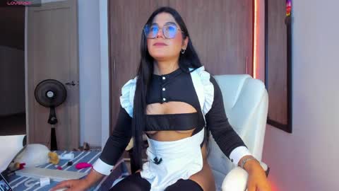 Gabriella Marcillo online show from May 4, 12:15 am