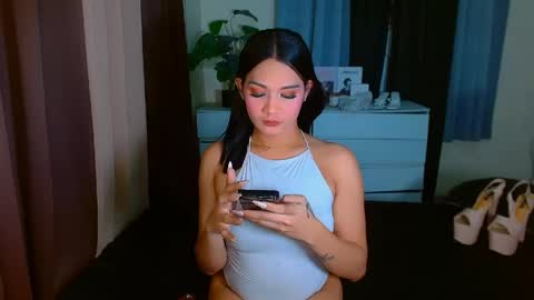gabriela_deluxe online show from May 4, 2:55 pm