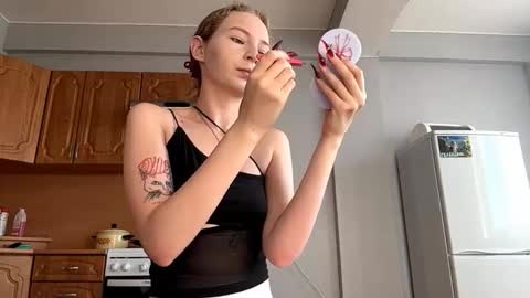 Emmi online show from September 19, 5:13 am