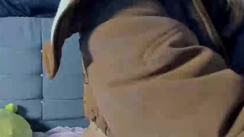 geraldinesuaan online show from December 16, 6:57 pm