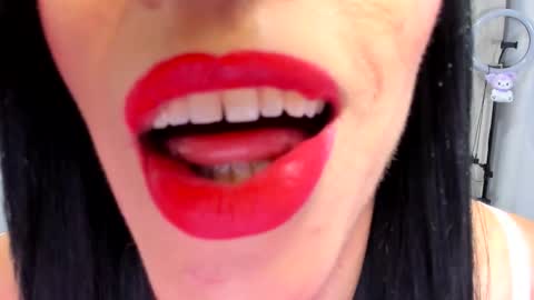 Snapshot of ghiahot chatting on October 23, 6:01 pm gia gmz online show from October 23, 6:01 pm