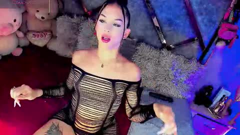 Gia Ferrara online show from January 17, 7:16 am