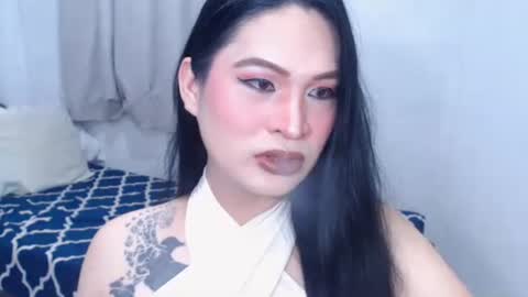 QUEEN JANE online show from May 2, 7:08 pm