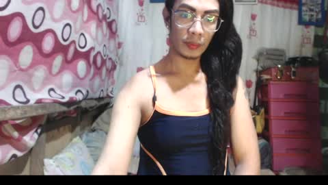 KENNY DOLL online show from August 4, 6:19 am