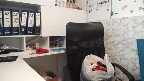 gomita online show from December 4, 5:05 pm