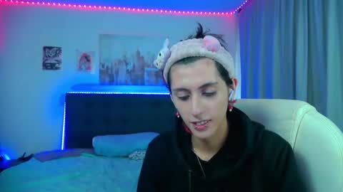 goth_minerva online show from February 24, 1:48 pm